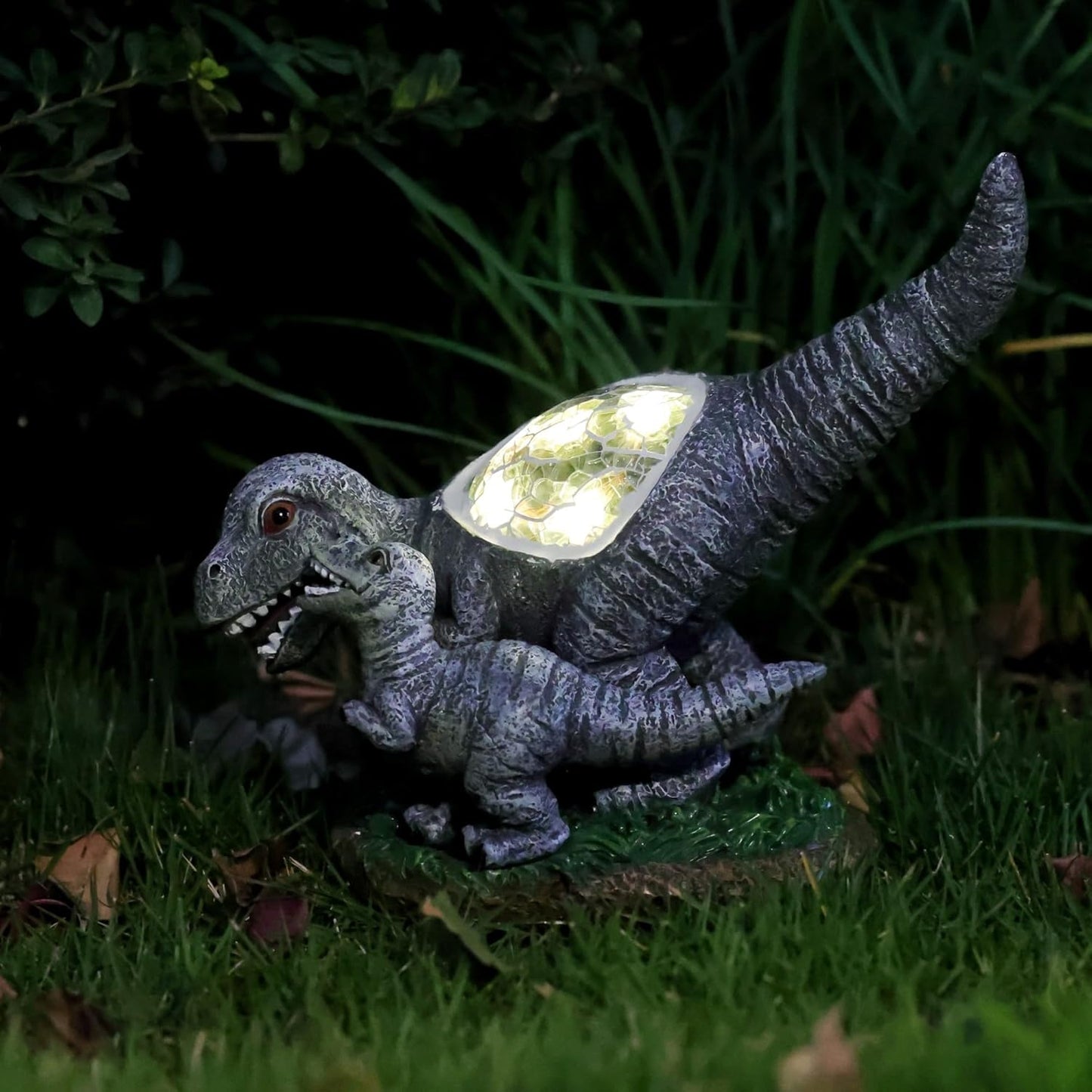 Garden Statue Dragonfly,Solar Dragonfly Decor for Outdoor,Resin Dragonflies Figurine with Solar Light for Patio,Balcony,Yard,Lawn Ornament,Perfect Garden Gift